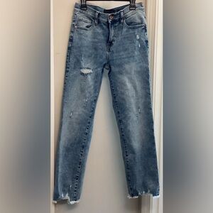 Woman’s Kendall & Kylie High Rise Slim Straight Distressed Jeans, 3/25
